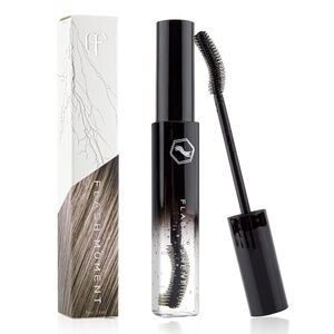 NWT Flash Moment Hair Finishing Stick